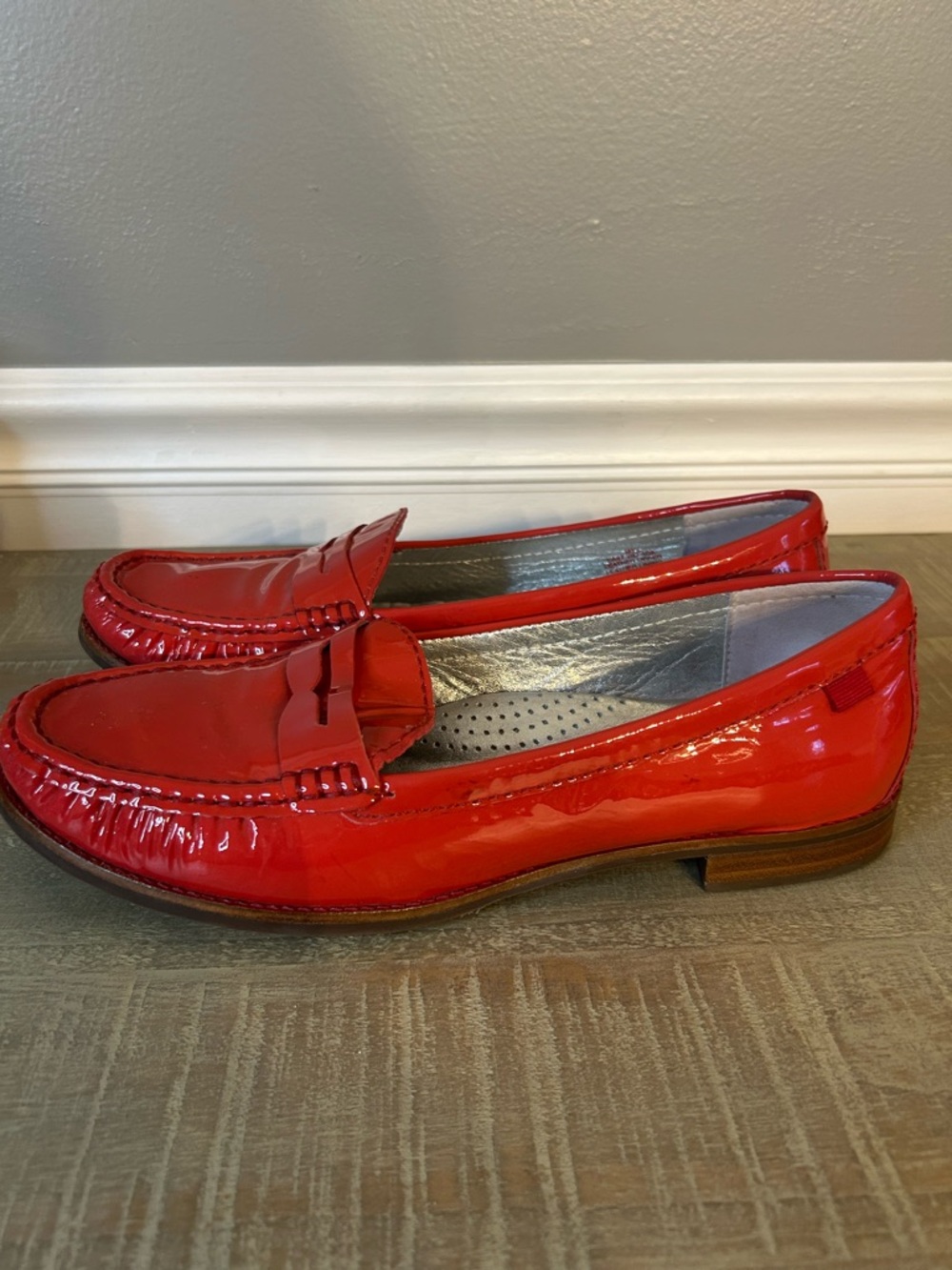 Marc Joseph New York East Village Red Patent Leather Penny Loafers, Size 9.5 - Picture 5 of 12